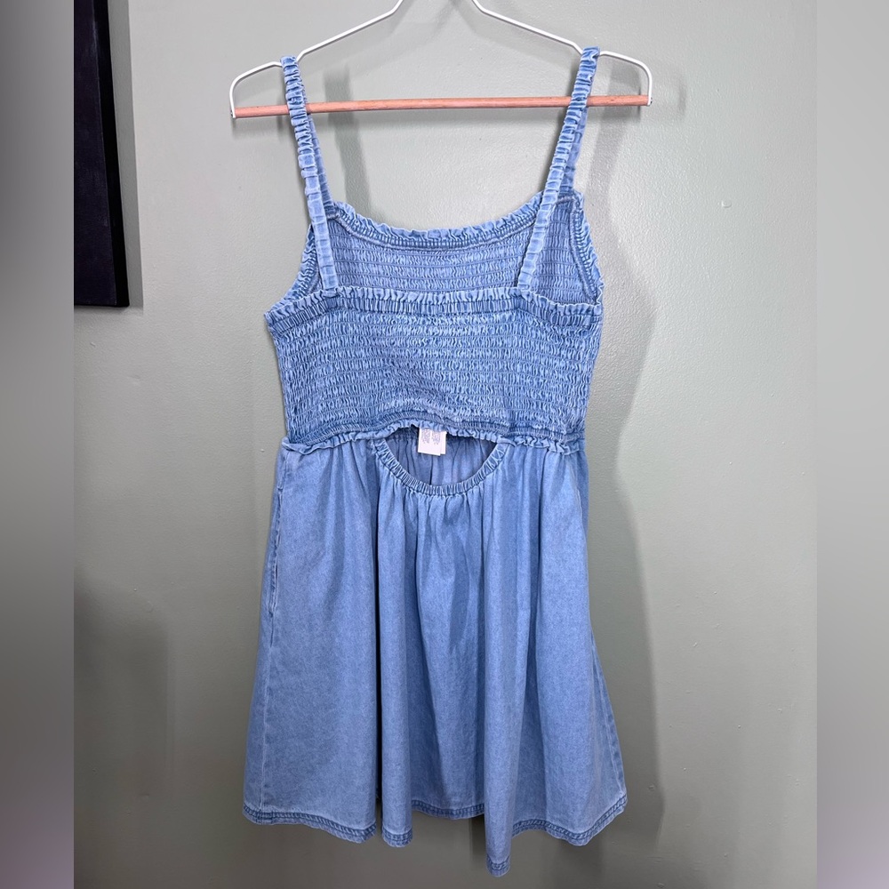 NWT American Eagle Outfitters Smocked Mini Dress- Sz: L - Picture 5 of 13